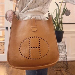 Vintage authentic Hermes Evelyne III GM in light tan!